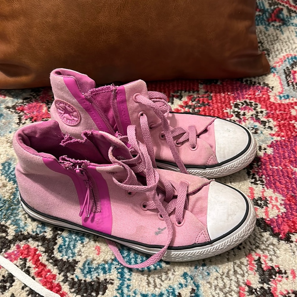 Girls Pink Converse All Star High Tops in size 3.5M